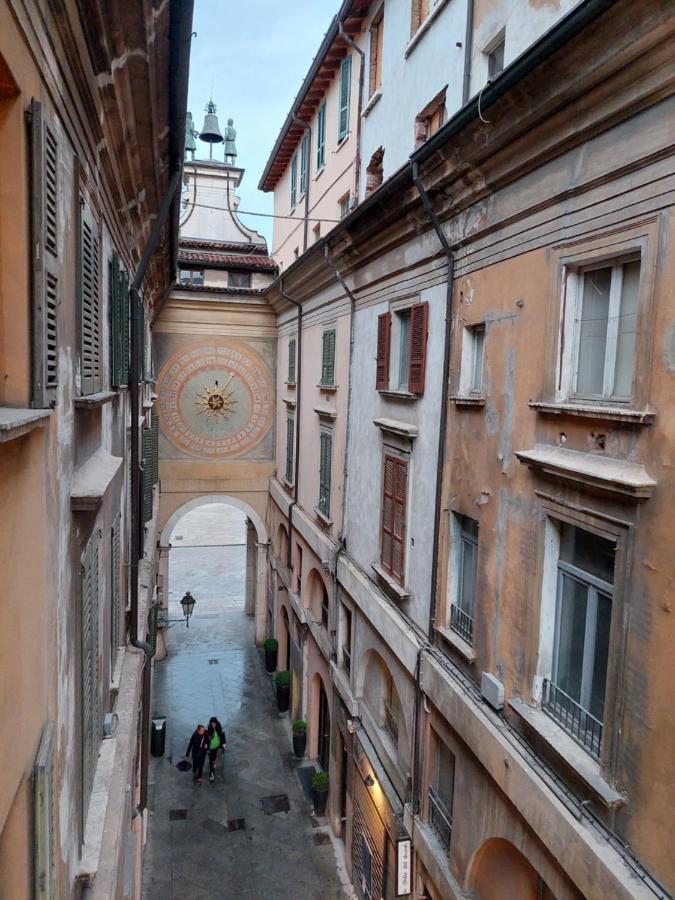 Fiordiluna, Nel Cuore Di Brescia Hotel Bagian luar foto