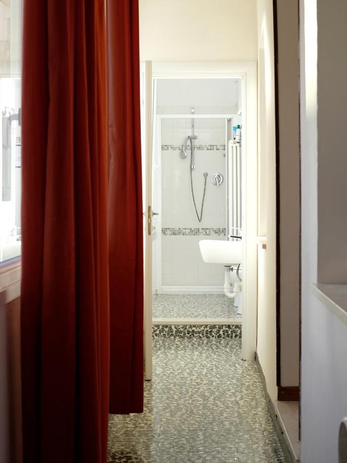 Fiordiluna, Nel Cuore Di Brescia Hotel Bagian luar foto