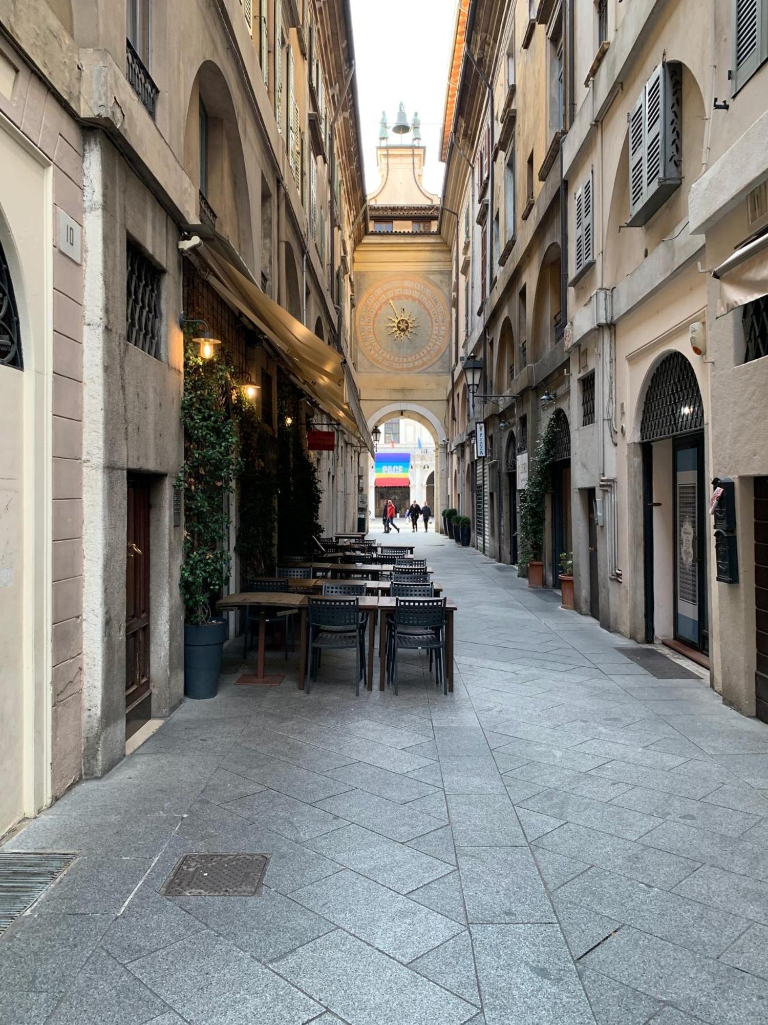 Fiordiluna, Nel Cuore Di Brescia Hotel Bagian luar foto